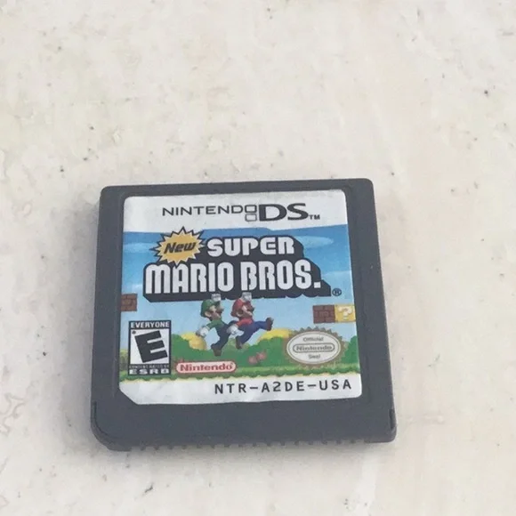 New Super Mario Bros Nintendo DS Game Complete In Box CIB - Picture 8 of 15
